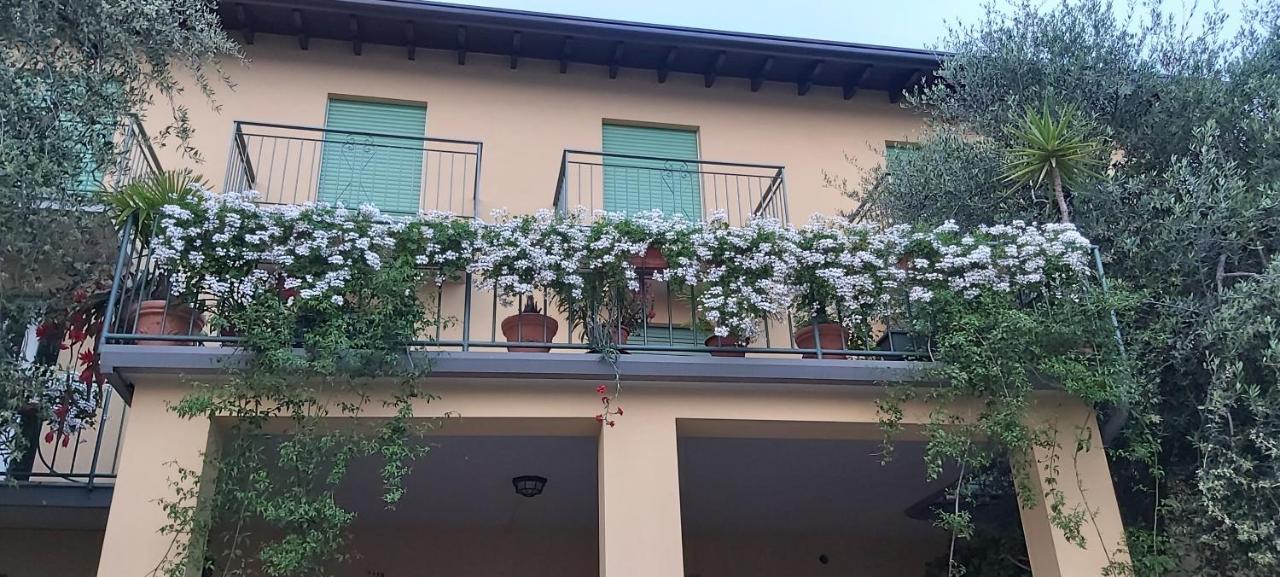 Hotel Casa Popi Мальчезине Экстерьер фото