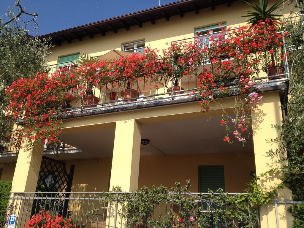Hotel Casa Popi Мальчезине Экстерьер фото
