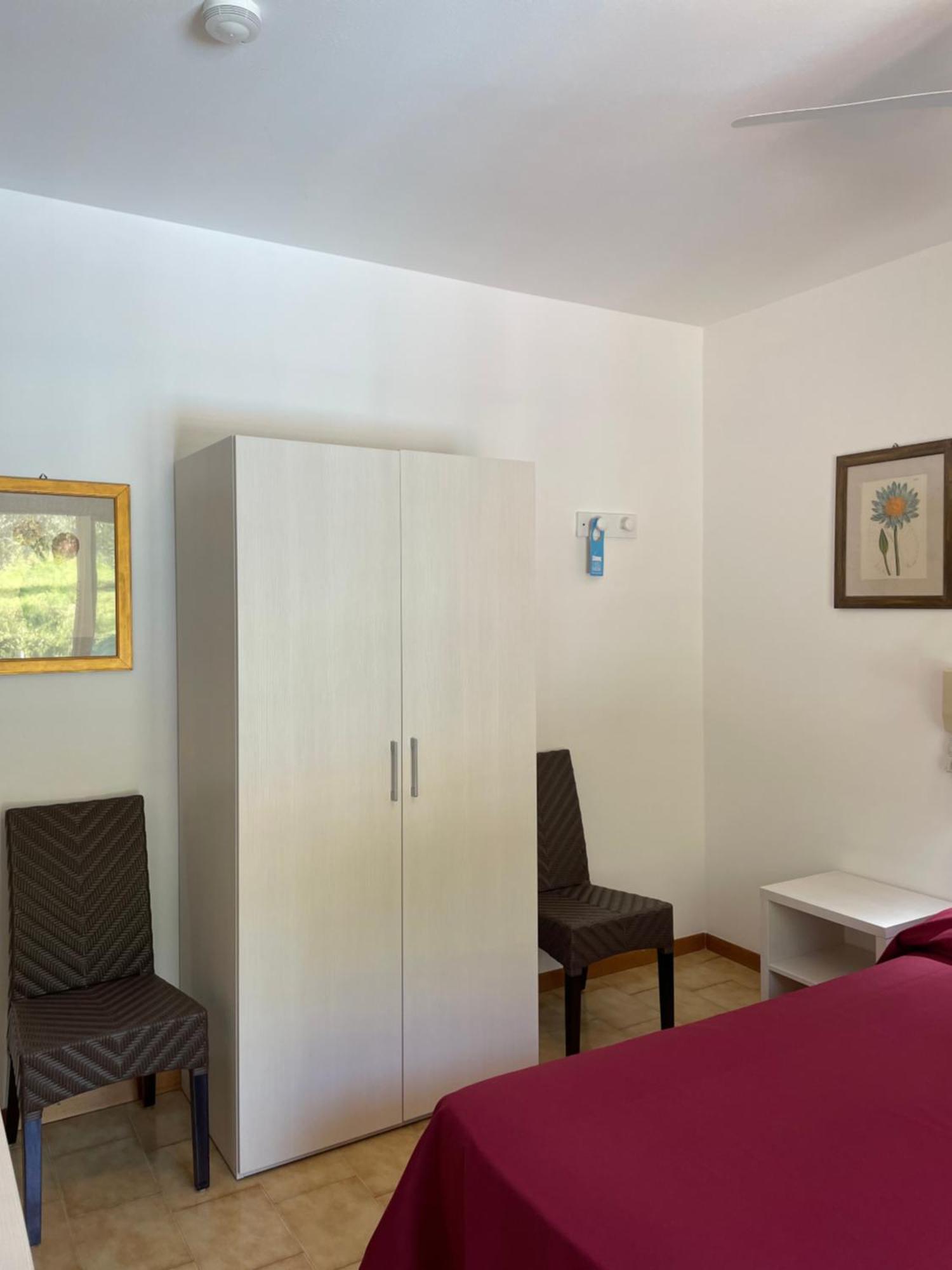 Hotel Casa Popi Мальчезине Экстерьер фото