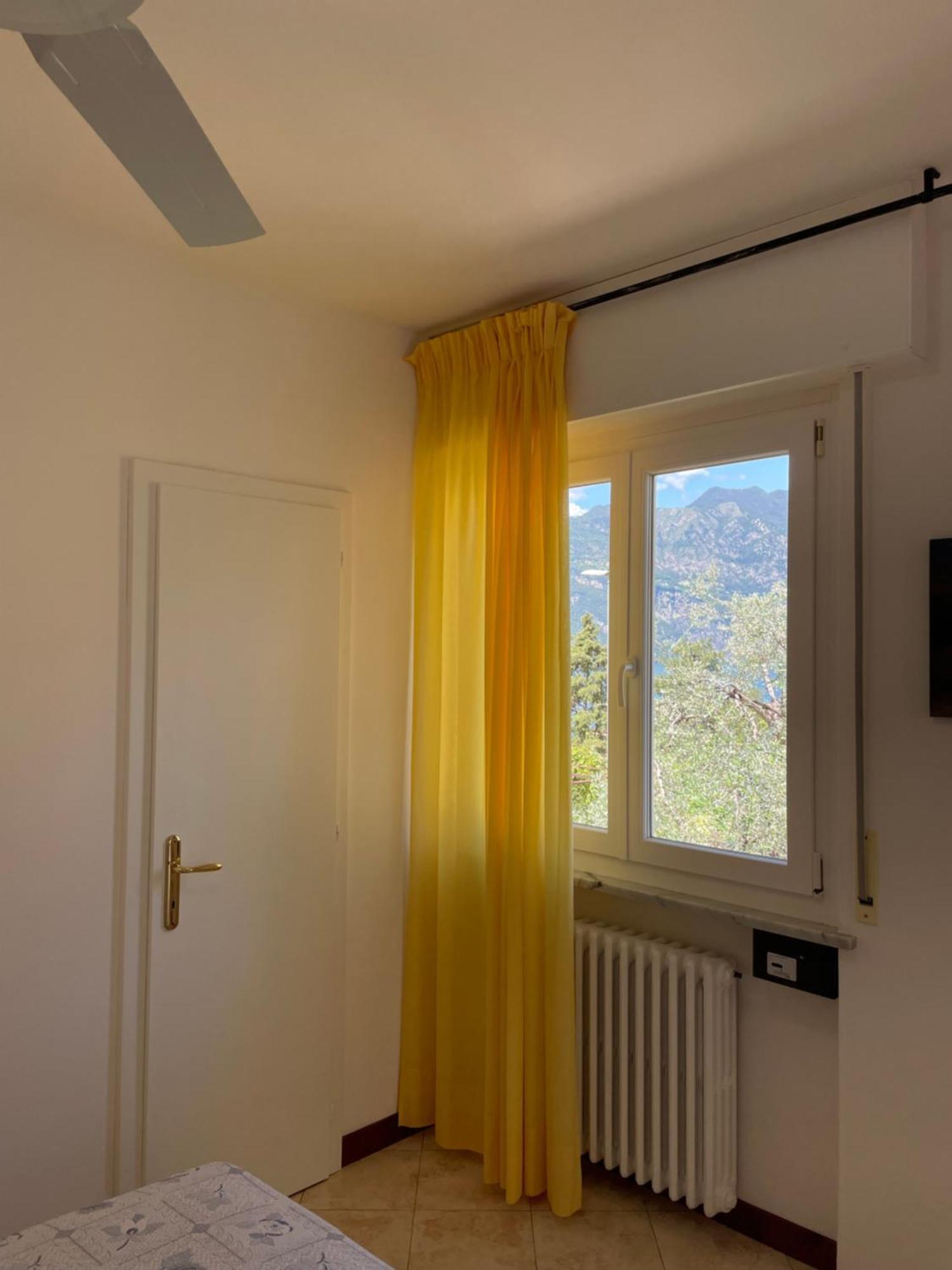 Hotel Casa Popi Мальчезине Экстерьер фото